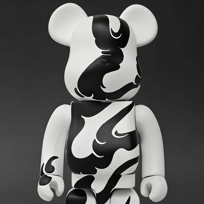 Custom bearbrick 400% by oscar hove “kemuri (煙)”