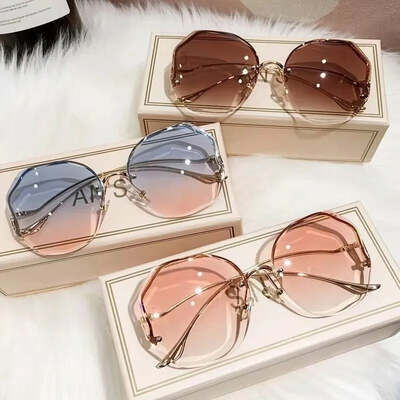 Fashion aesthetic sunglasses for women/men colour large frame women's gradient eyeglasses