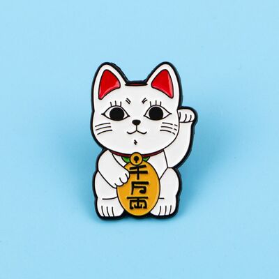 Maneki-neko lucky cat pin 