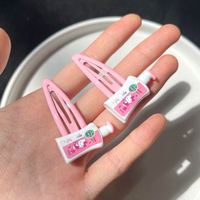 KITTY x DETTOL MINI SANITIZER HAIR CLIPS  ( Set : 2 pairs / 4 pcs )  - Thumbnail 1