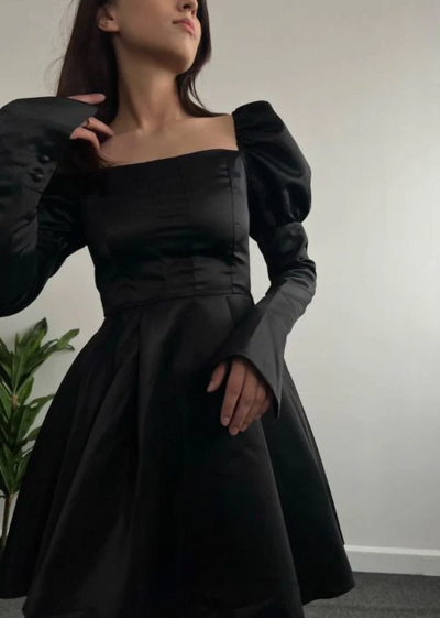 Square Long Sleeves Black Short Prom Dress