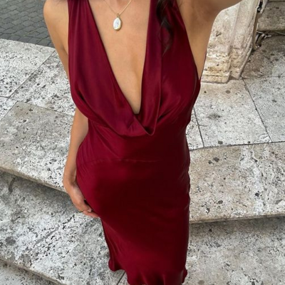 Charming deep v neck burgundy prom evening dresses