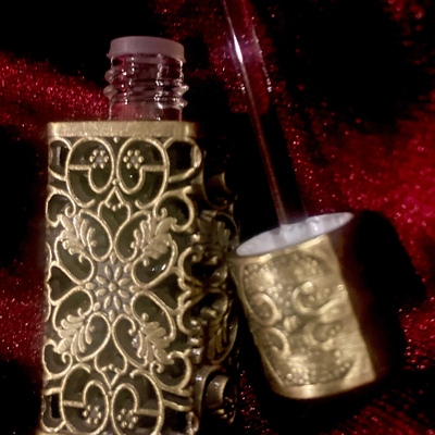 Dracula love tale perfume oil 