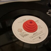 Various - 45 Vinyl Adapters - Thumbnail 1