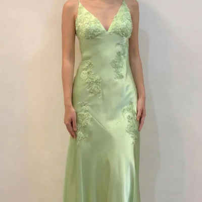 A line v-neck appliques green open back satin prom dresses