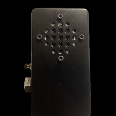 Martial sound "terror breath" lo-fi microphone
