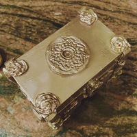 Dracula Love Tale Music Box—Handmade, Plays Music  - Thumbnail 3