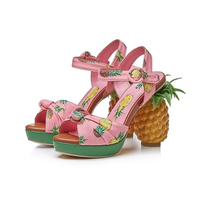 Pineapple print platform sandals