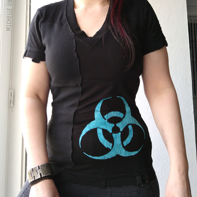 Ooak biohazard scrap shirt - Thumbnail 2