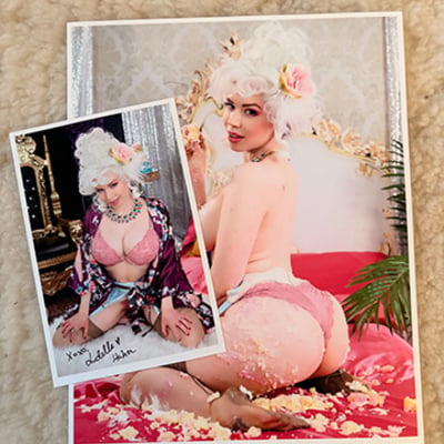 Last remaining "let them eat cake" signed & kissed past swak tier bundle