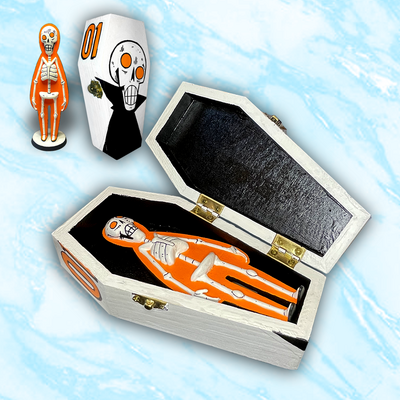 Obj. 01 coffin & art toy