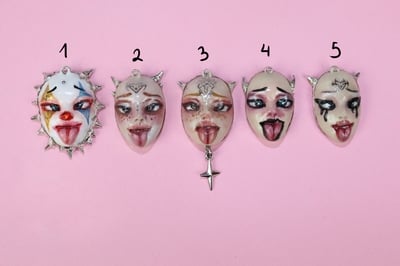 Ahegao Dollface choker