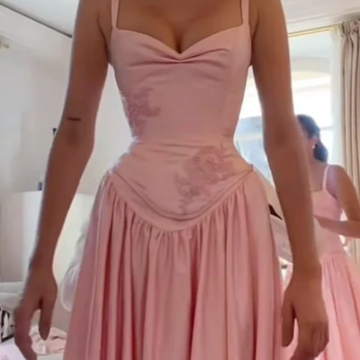 Charming a line straps pink satin floor length prom dresses