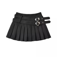 Heart-shaped buckles pleated skirt - Thumbnail 3