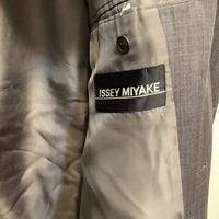 Issey MIyake grey puffy tailored JKT 1993 - Thumbnail 2