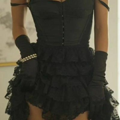 Spaghetti straps black lace layered sexy short homecoming dress