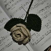 Crochet Rose - Thumbnail 1