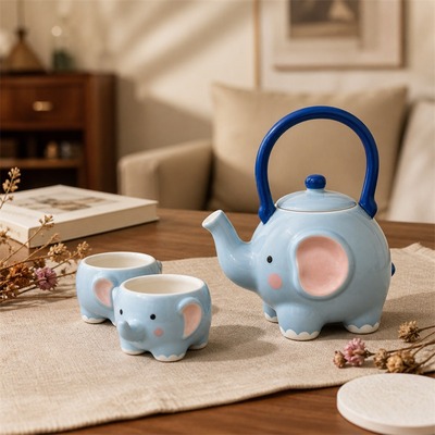 Little elephant ceramic tea set