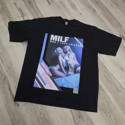 Collab frieren shirt