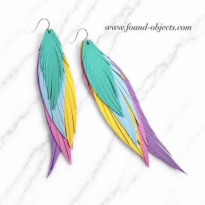 BIRDS OF A FEATHER (PASTEL)