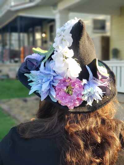 Creeping Garden Floral Hat