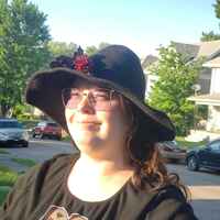 Crimson Veil Floral Hat - Thumbnail 1