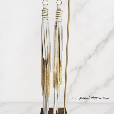 Tassels (white)