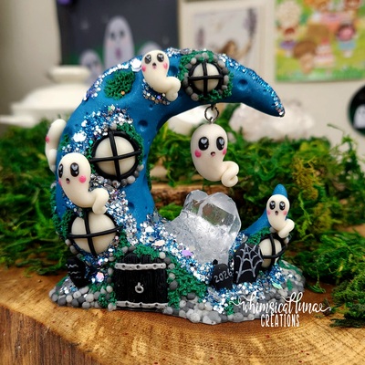 Blue ghosite moon - Thumbnail 1