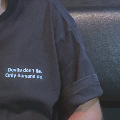 Free shipping-devils don't lie only humans do tee