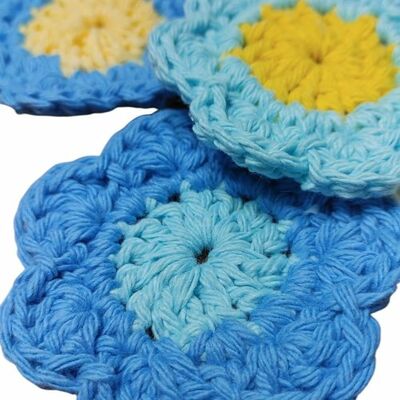 Flower scrubby