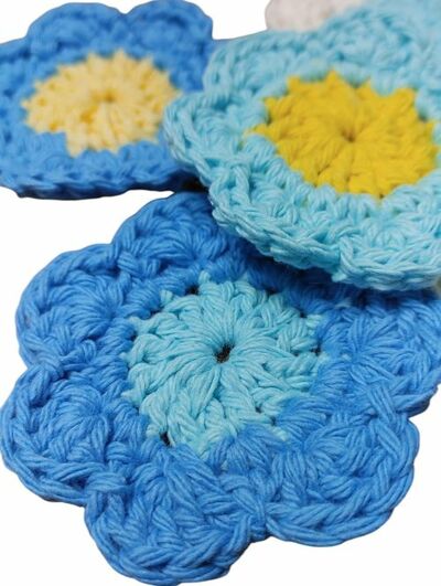 Flower scrubby