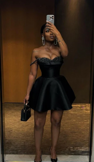 Sexy Mini Black Short Prom Dress Homecoming Dress With Beading