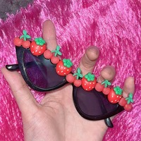 Black cat-eye party sunglasses decorated with small strawberry - Thumbnail 2