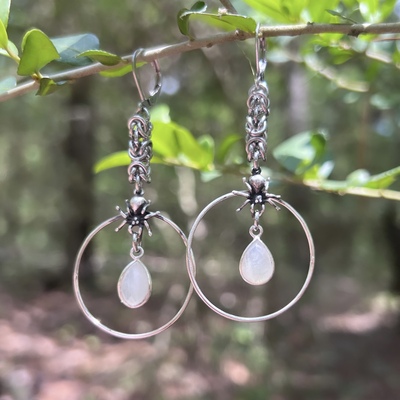 Moonstone spiders 