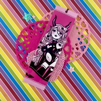 Curly hair nova thin bookmark 