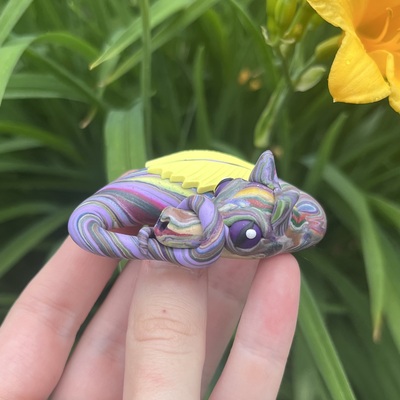 Yellow-winged scrap dragon