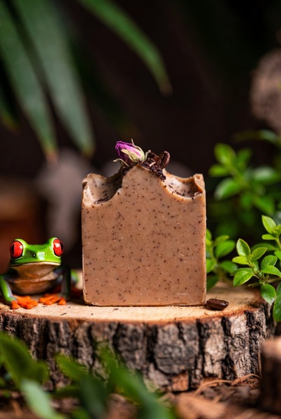 Red-Eyed Rose Frog Coffee Scrub