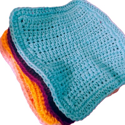 Crochet cotton washcloth