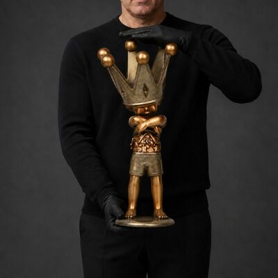 Bronze sculpture by sank toys "the boy-cosmos"