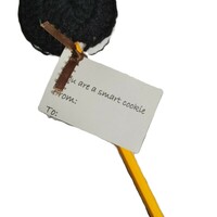 Crochet Oreo Cookie Pencil - Thumbnail 1