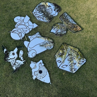 Anime hand cube mirror: shatterproof irregular wall decor