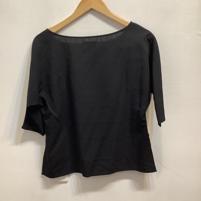 Y's 2D black top