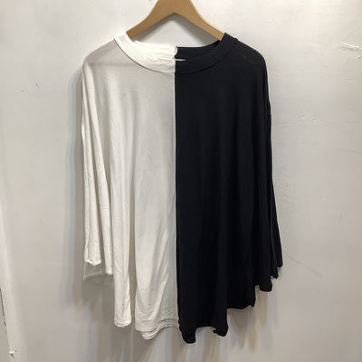 LIMI Feu black and white top 
