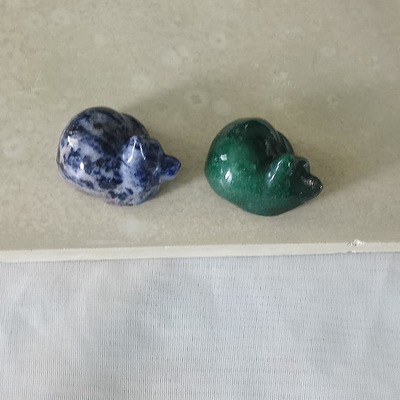 Natural rare hand carved polished crystal stones figurine sleeping cat and elelephant