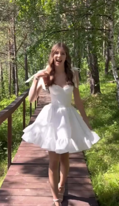 Lovely White Short Mini Prom Dress With Ruffles