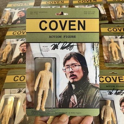 Unpainted coven figure (test cast)
