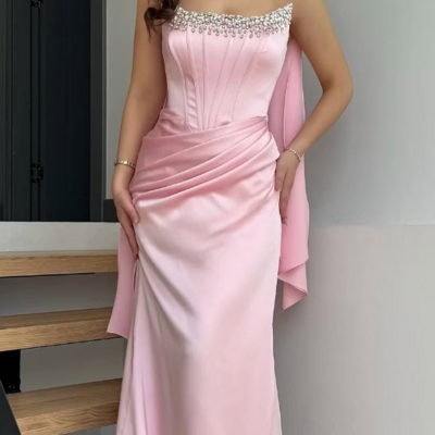 Vintage pink strapless sleeveless prom dress with beading