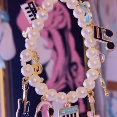 Angel music charm bracelet 