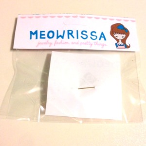 Meow Brooch - Thumbnail 1