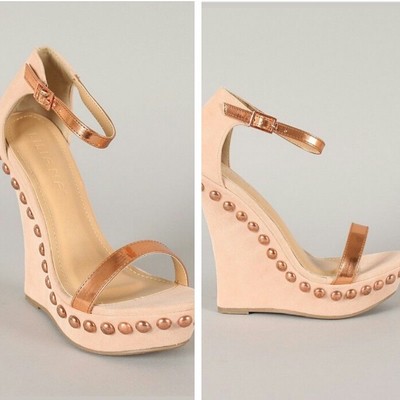 Studded wedge